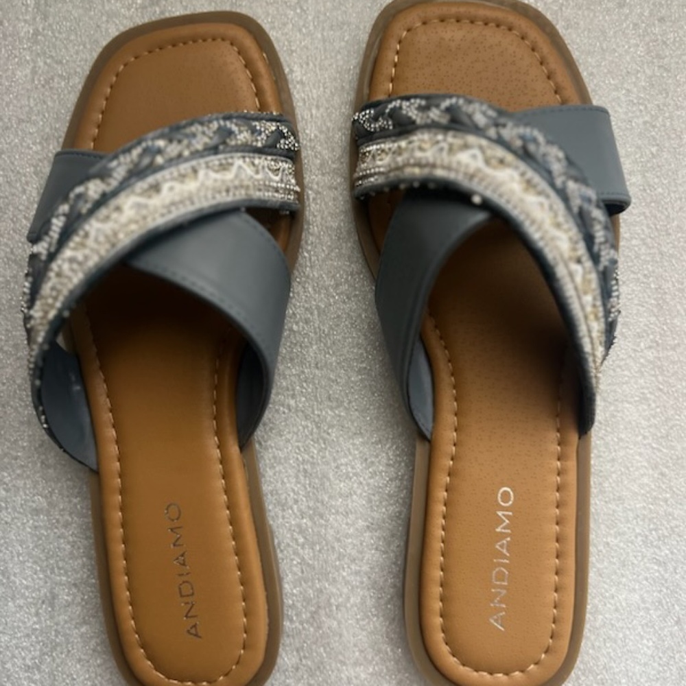 NWOB Andiamo Embellished Slide Sandals Blue & Gray Crossover Strap 8.5W
